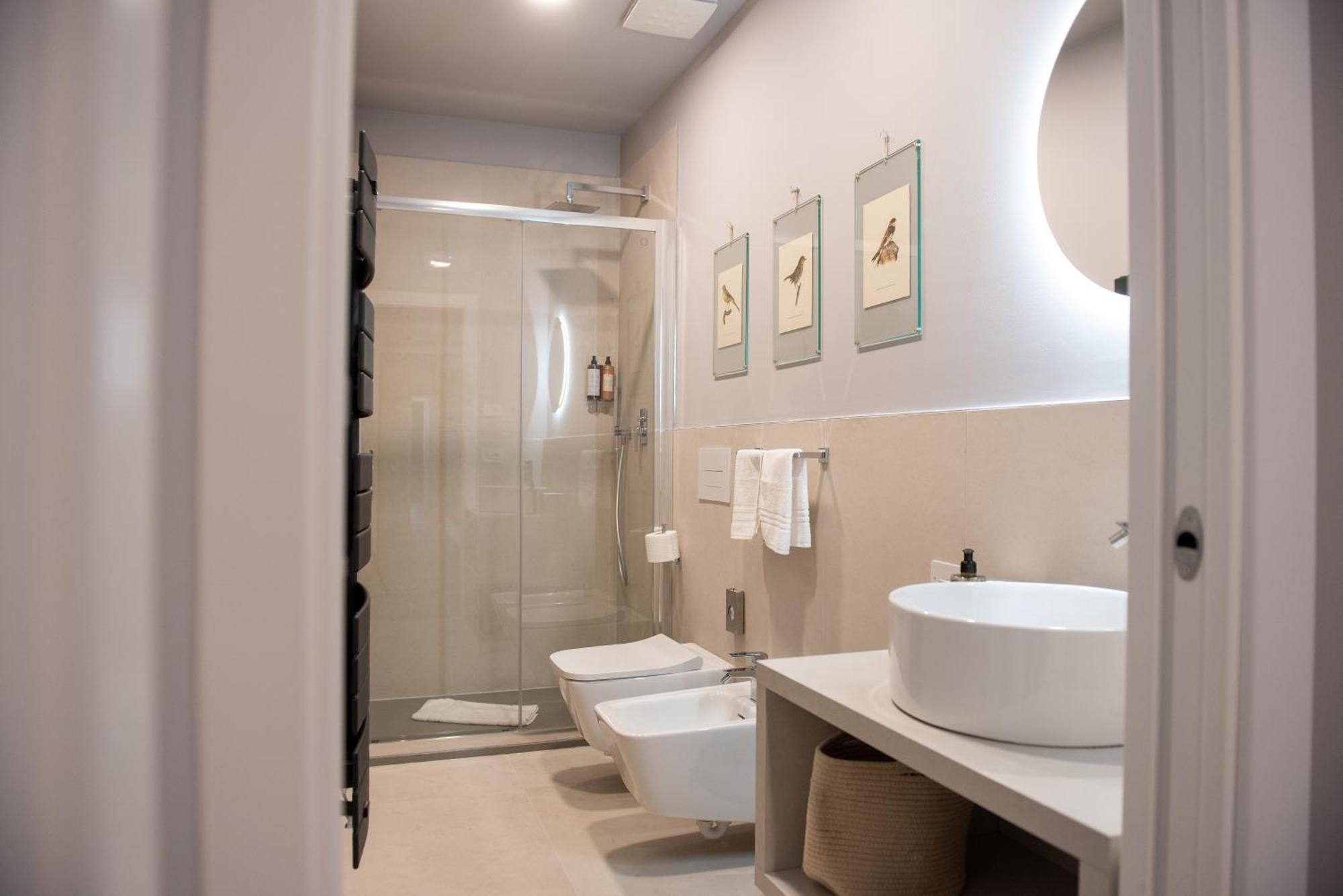 Regina Boutique Suites Triest Zewnętrze zdjęcie
